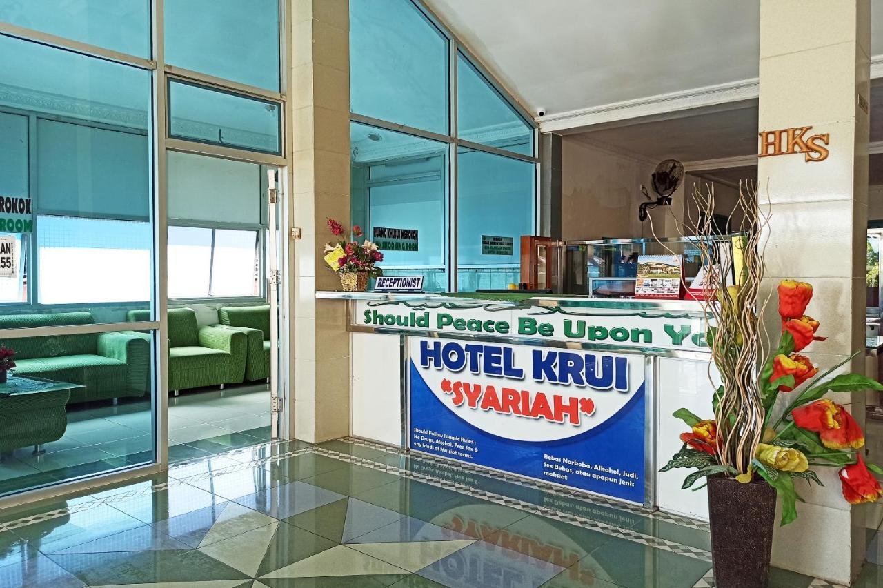 Oyo 2611 Hotel Krui Syariah المظهر الخارجي الصورة