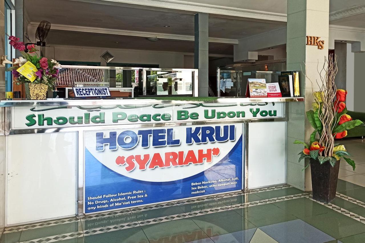 Oyo 2611 Hotel Krui Syariah المظهر الخارجي الصورة