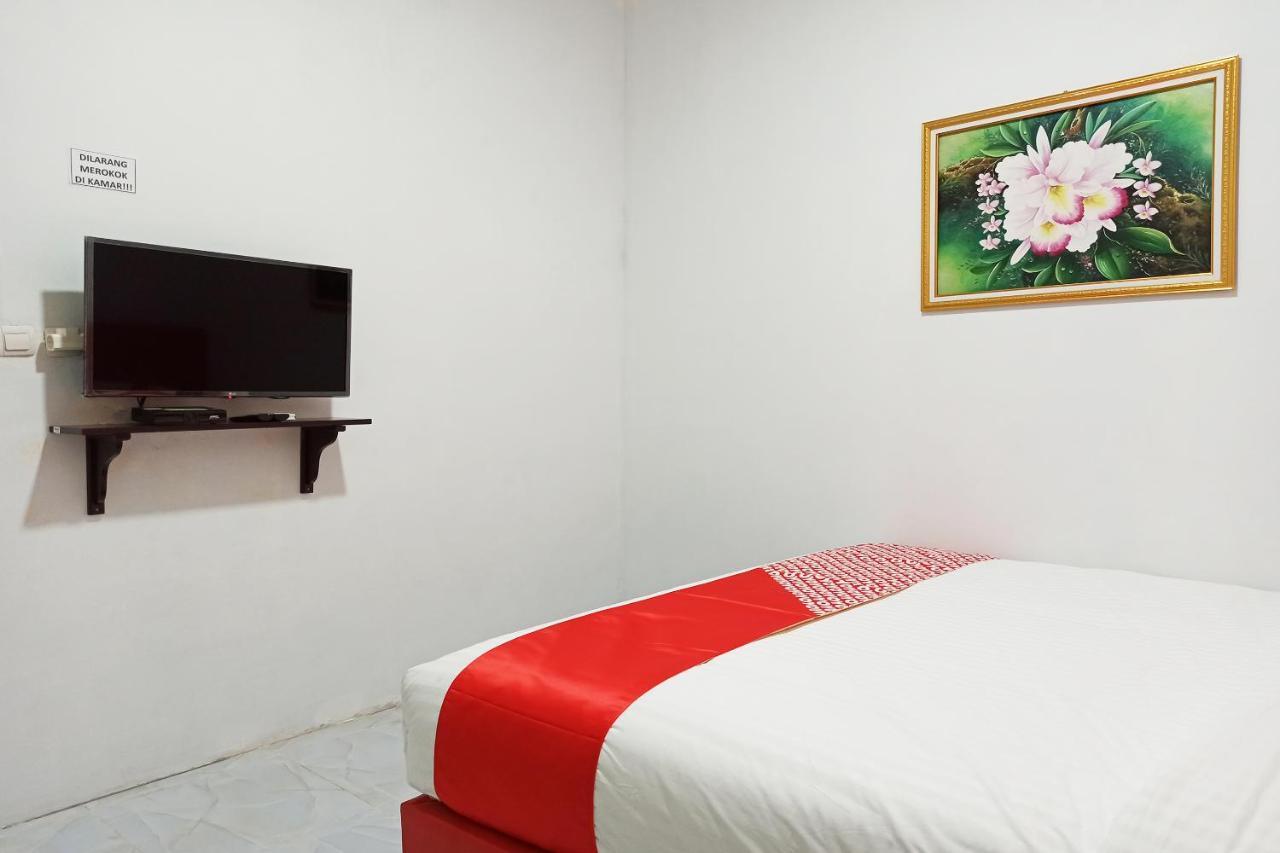 Oyo 2611 Hotel Krui Syariah المظهر الخارجي الصورة