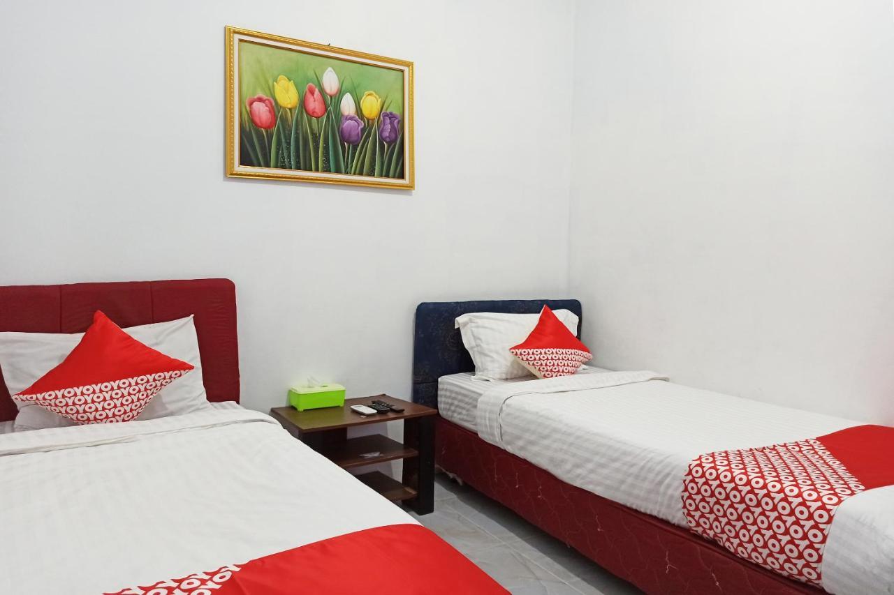 Oyo 2611 Hotel Krui Syariah المظهر الخارجي الصورة